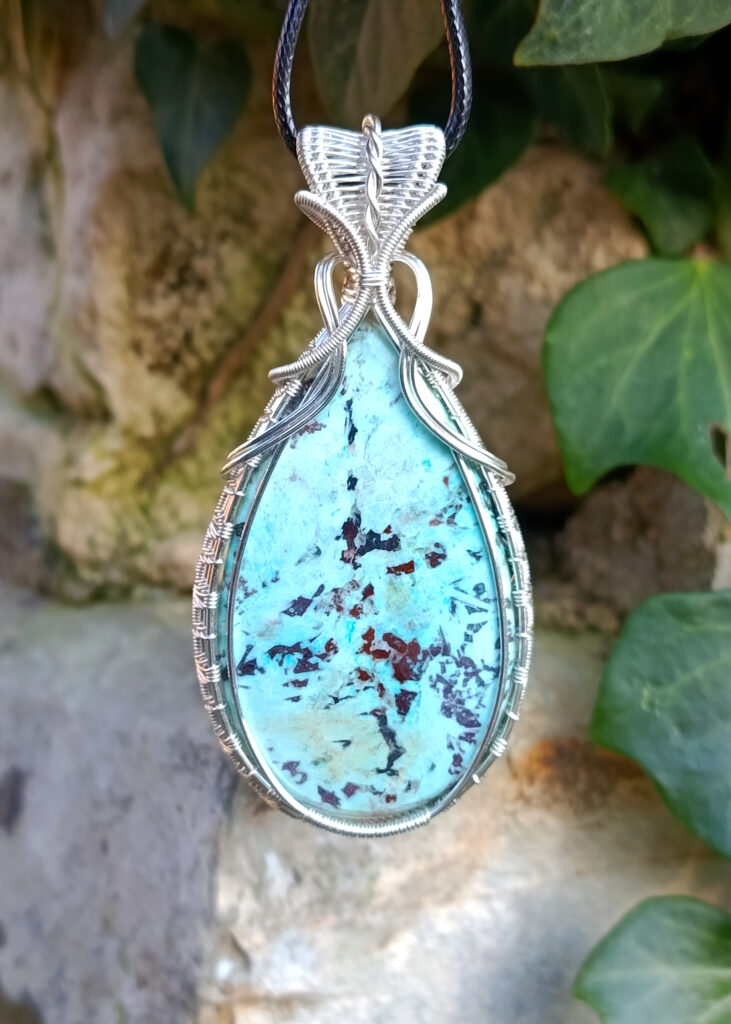 Pendentif en chrysocolle du Pérou