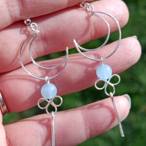 Boucles d'oreilles lune en aigue marine