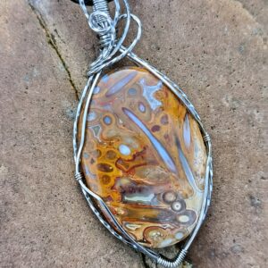 Pendentif en agate racine de palmier