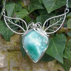 Collier végétal en hémimorphite