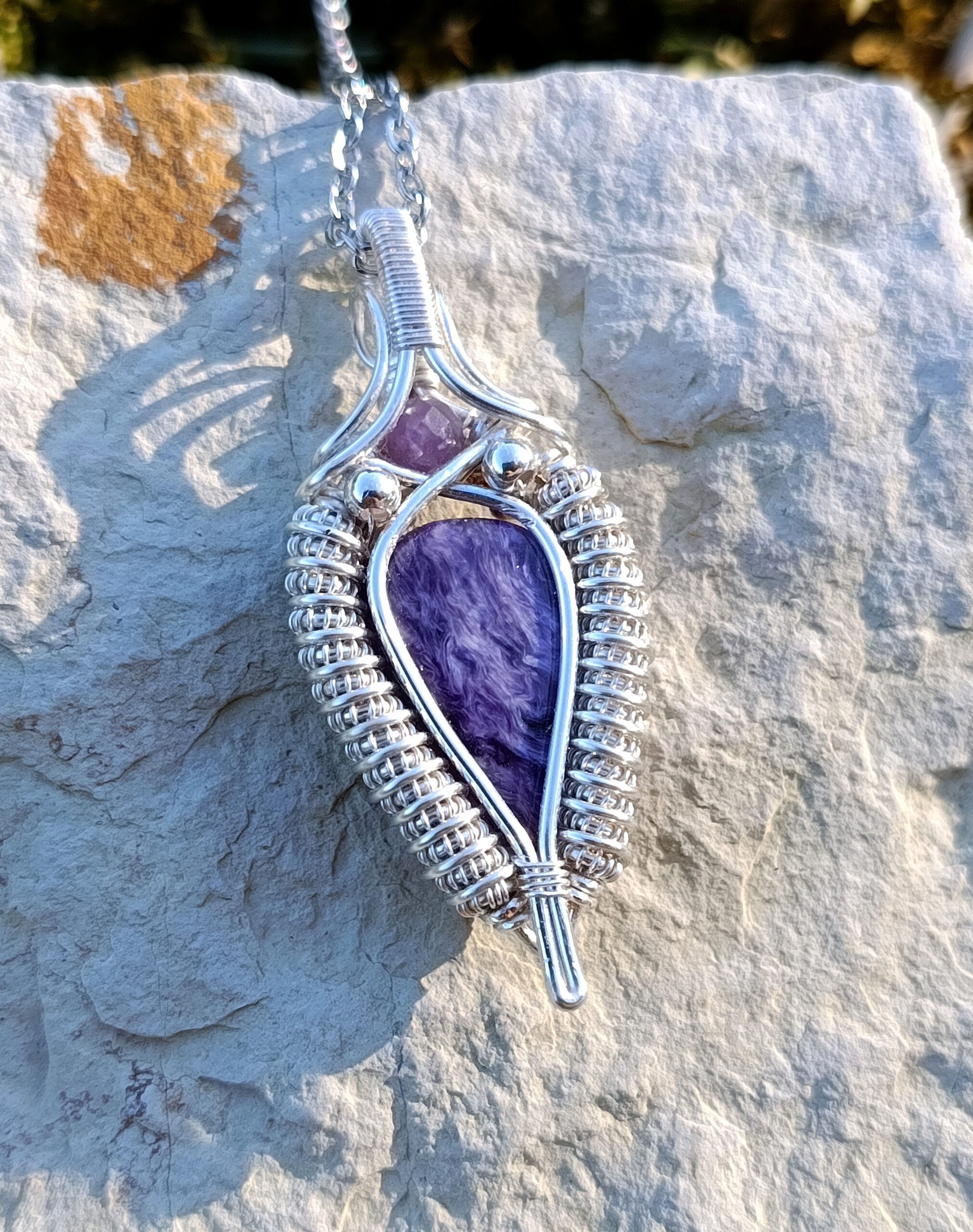 Pendentif en charoïte – Image 2