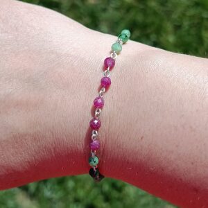Bracelet chaîne en rubis et zoïsite