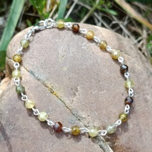 Bracelet chaine en grenat vert
