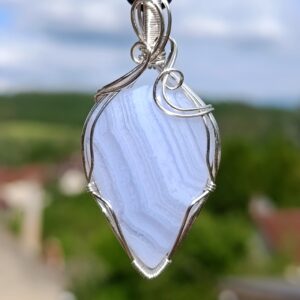 Pendentif en agate blue lace