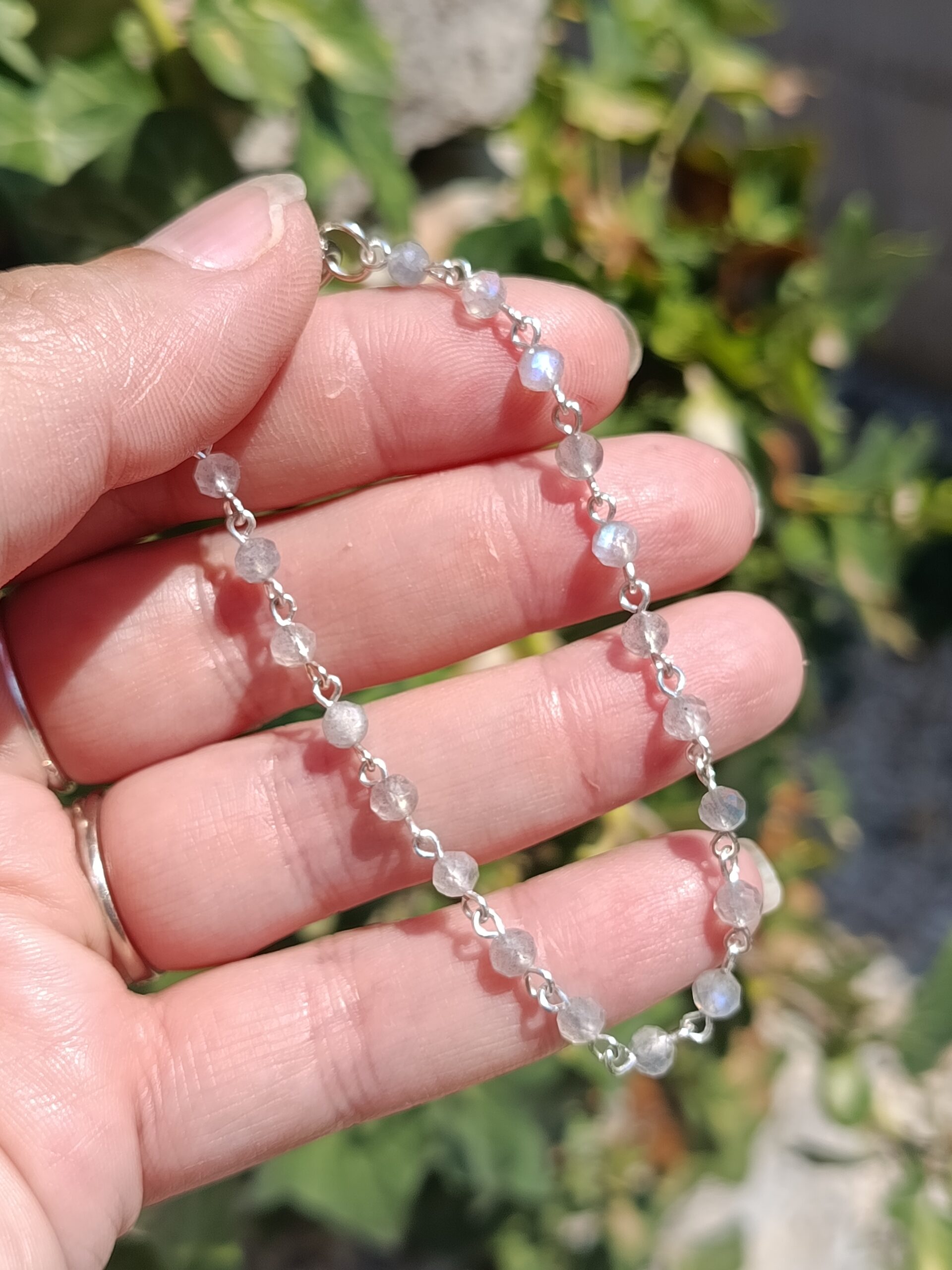 Bracelet chaine en labradorite facettée – Image 2