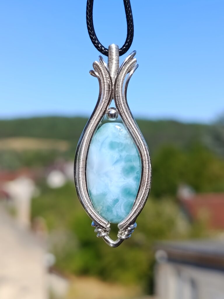 Pendentif en larimar